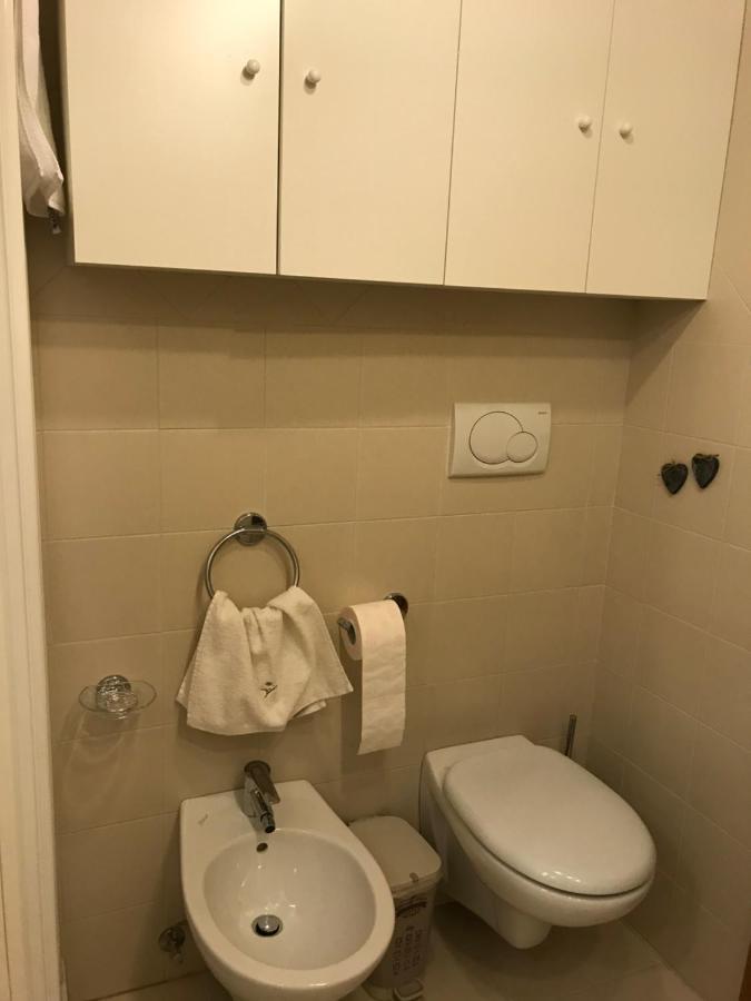 La Casa Shabby Apartment มาริลเลวา ภายนอก รูปภาพ